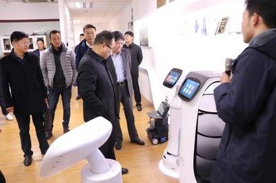 機器人接待！常州市政協副秘書長蔣伯丹率領導團考察貝葉斯智能，聚焦智能機器人研發